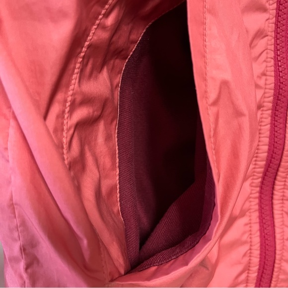 Patagonia Girls Quartzsite Jacket Hooded Pink Size Large 12 Outdoor Lightweight - Picture 9 of 16